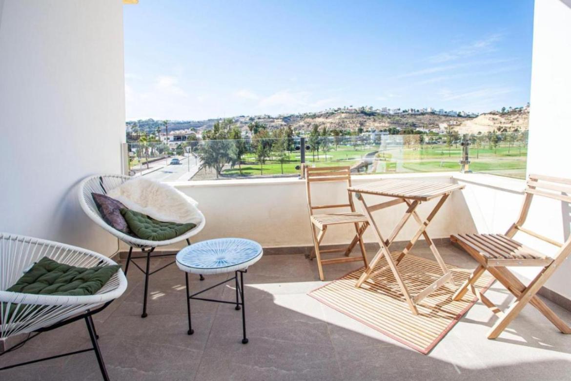 Ole Studio Apartment Рохалес Экстерьер фото